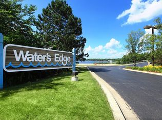 711 Waters Edge Dr APT 210, Lake Villa, IL