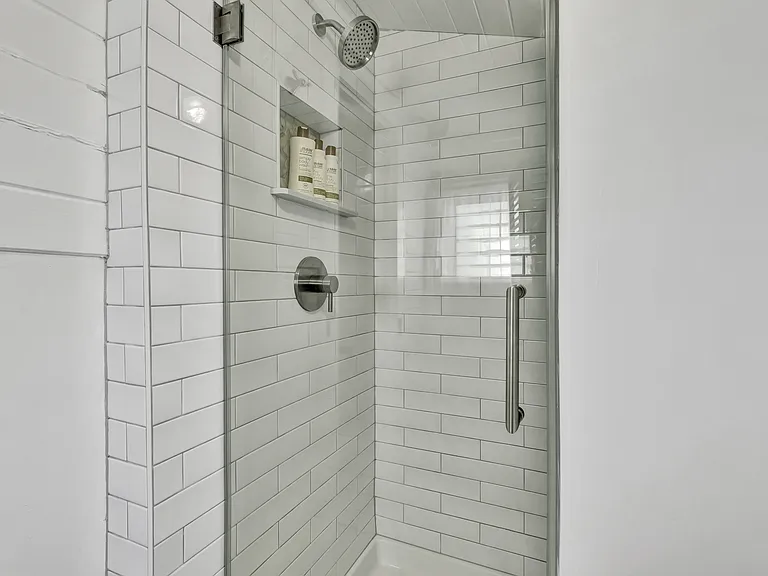 405 Cape Fear Blvd — Photo 37