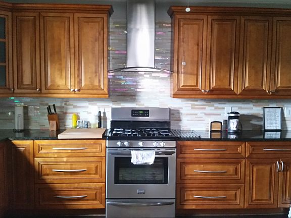 4th image of 1255 Vineyard Dr SE