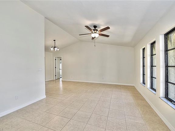 4th image of 4218 SW 6th Pl