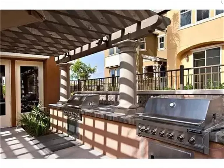 1824 Peach Ct #3 — Photo 9