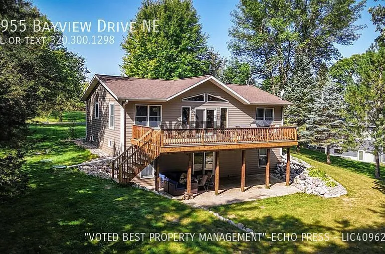 15955 Bayview Dr NE — Photo 2