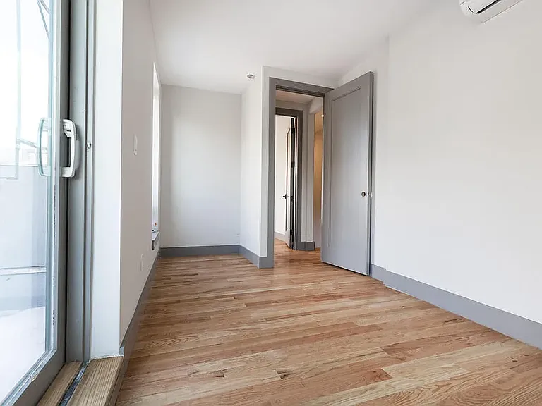 846 Monroe St #3B — Photo 16