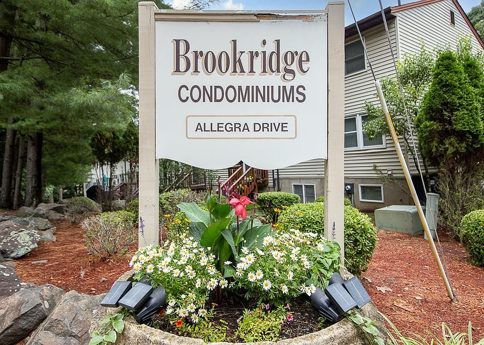 1st image of 10 Allegra Drive