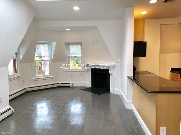 195 Commonwealth Ave. #9 Boston - Back Bay Unit Photo 1 (2)