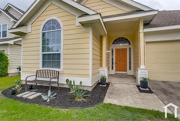 9705 Hedge Bell Dr — Photo 25