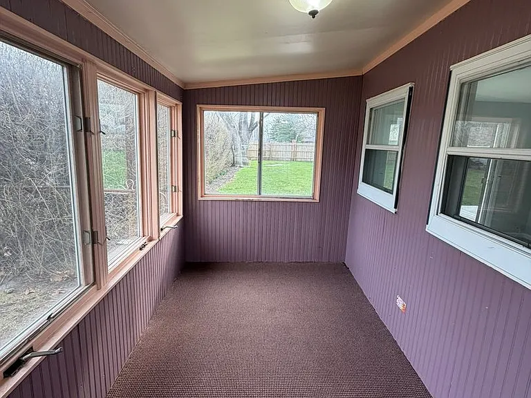 2209 Douglas Ave — Photo 18