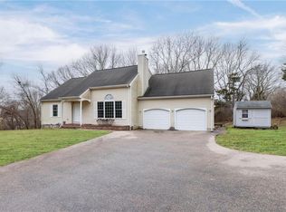 16 Trolley Ln, Westerly, RI 02891