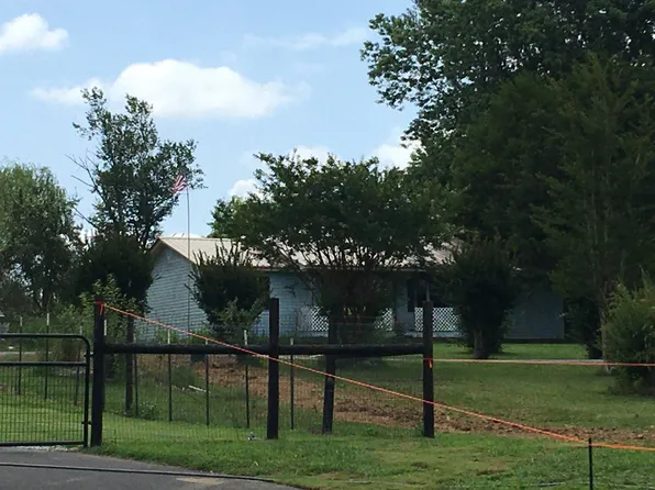 18188 Mooresville Rd, Athens, AL 35613