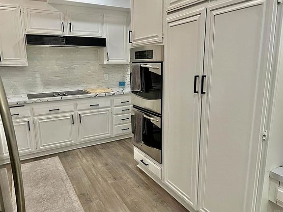 3rd image of 5216 Yarmouth Ave