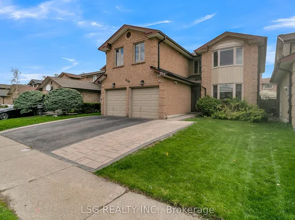 629 York Hill Blvd, Vaughan, ON L4J 5L9