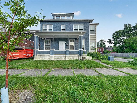 3rd image of 504 Trowbridge St