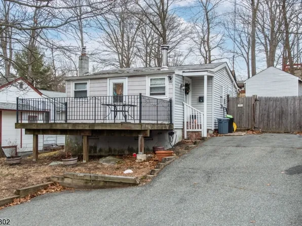 60 E Shore Rd, Jefferson Twp., NJ 07849