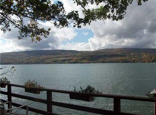 610 E Lake Rd, Penn Yan, NY 14527