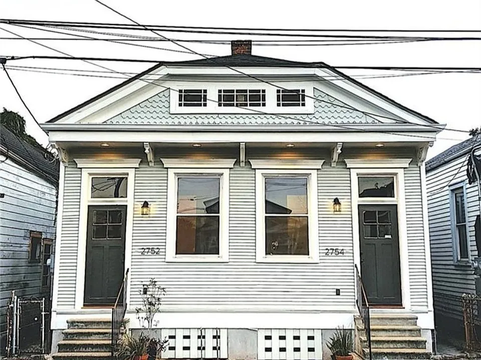 2754 Orleans Ave