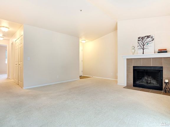 5th image of 19230 Forest Park Dr NE APT H327