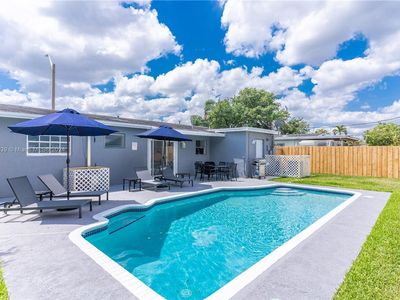7681 Sheridan St, Hollywood, FL, 33024