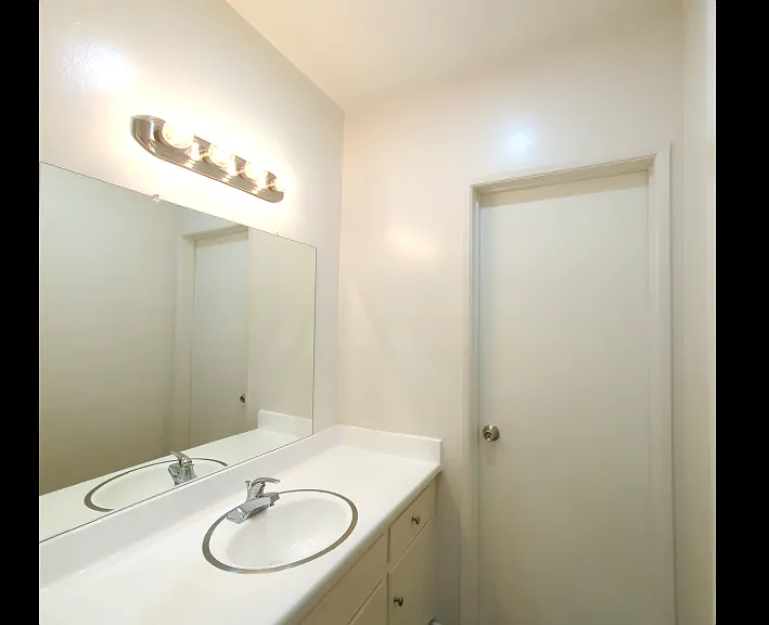 6804 Baird Ave #17 — Photo 6