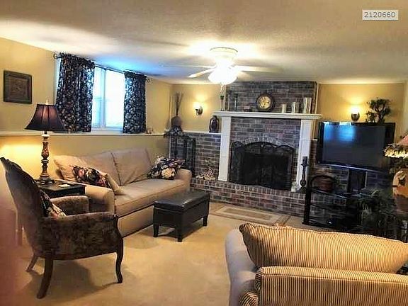 5th image of 3821 S Rogers Cir