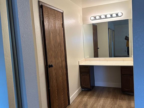 4th image of 1639 E Harmon Ave APT 3