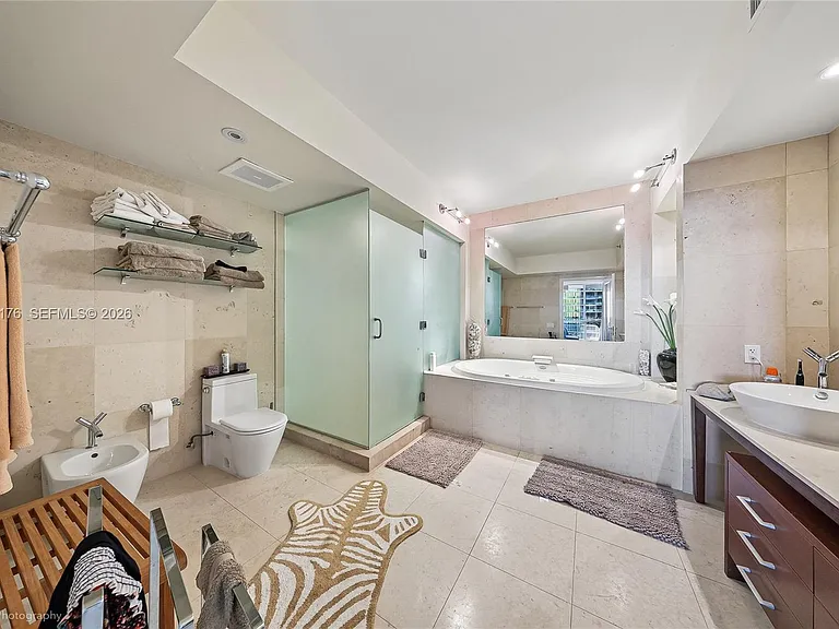 450 Alton Rd #1904 — Photo 9