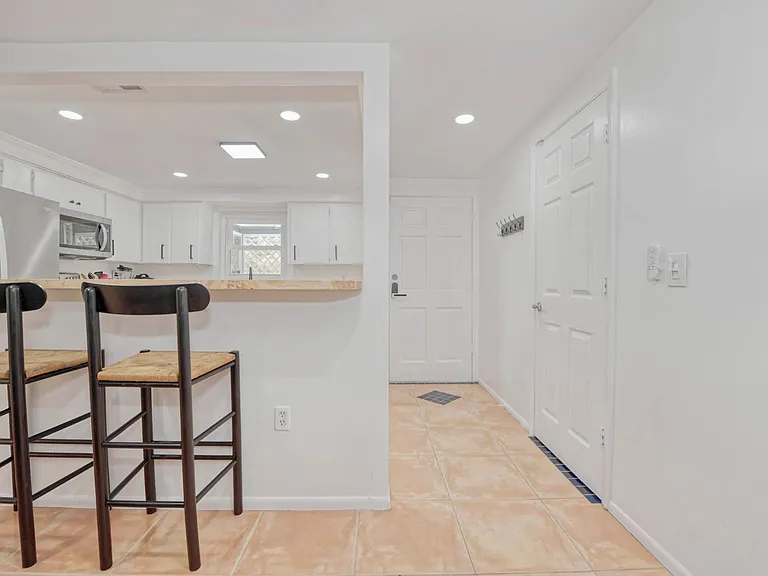 3217 Restful Ln — Photo 5