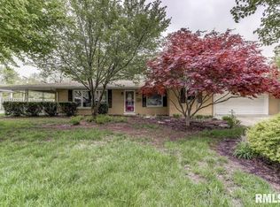 26 Top Hill Ln, Springfield, IL 62704