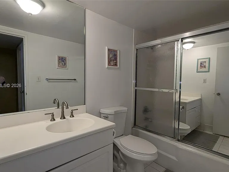 5161 Collins Ave #602 — Photo 14