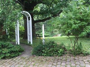 1400 Fox Chapel Rd, Pittsburgh, PA 15238