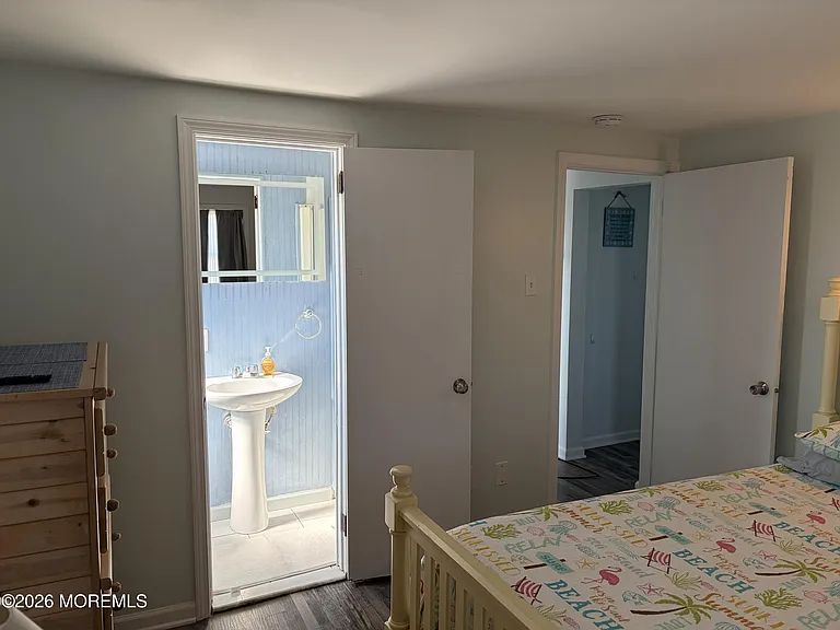 1510R Bay Blvd #UP — Photo 15