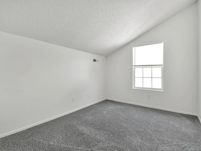 Coventry Apartments — Photo 57