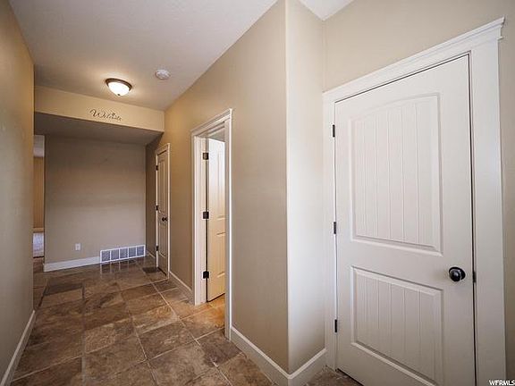 4th image of 288 E Cascade Ct