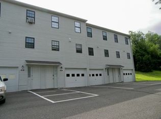 84 Aspetuck Vlg, New Milford, CT 06776