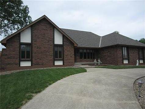 2nd image of 1606 NE Debonair Dr