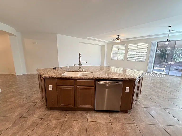 1936 Bluff Knoll Ct #LAS — Photo 12