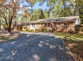 335 W Iowa Ave, Southern Pines, NC 28387