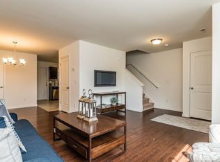 2 Rochambeau Ct, Durham, NC 27704