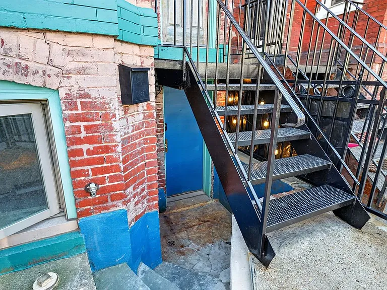 914 N St NW — Photo 24
