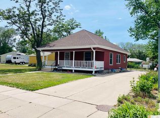 401 NW 15th St, Lincoln, NE 68528