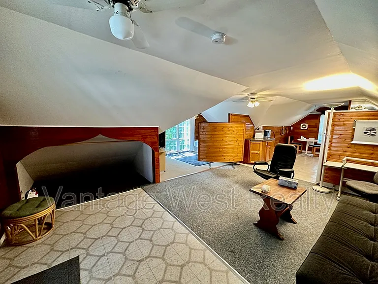 840 Bernard Ave — Photo 29