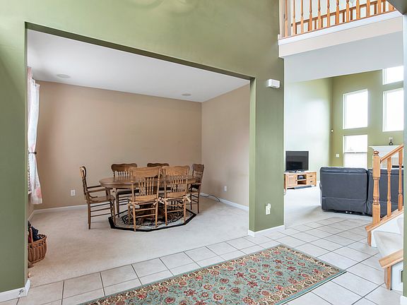 4th image of 1213 Woodchase Trl