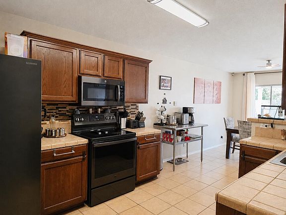 5th image of 17526 College Port Dr
