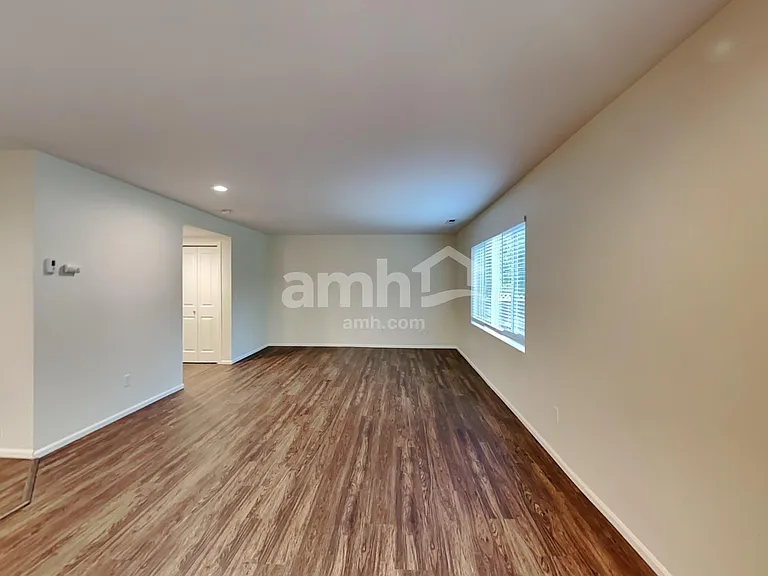 6640 Sarazen St SE — Photo 6