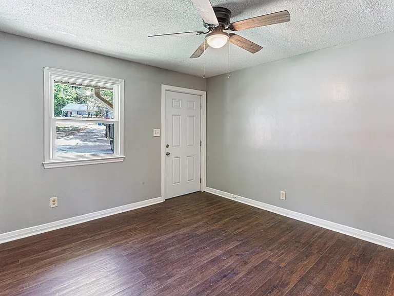 1707 Powatan St #3 — Photo 7