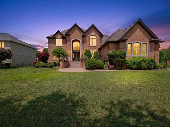 2nd image of 57629 Stonebriar Dr
