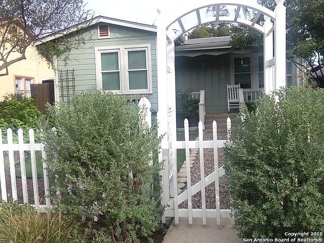 1st image of 1427 Pasadena St