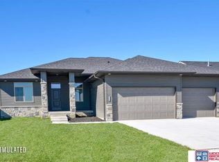 407 N 104th St, Lincoln, NE 68527