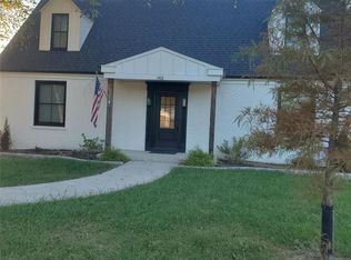 901 N Cape Rock Dr, Cape Girardeau, MO 63701