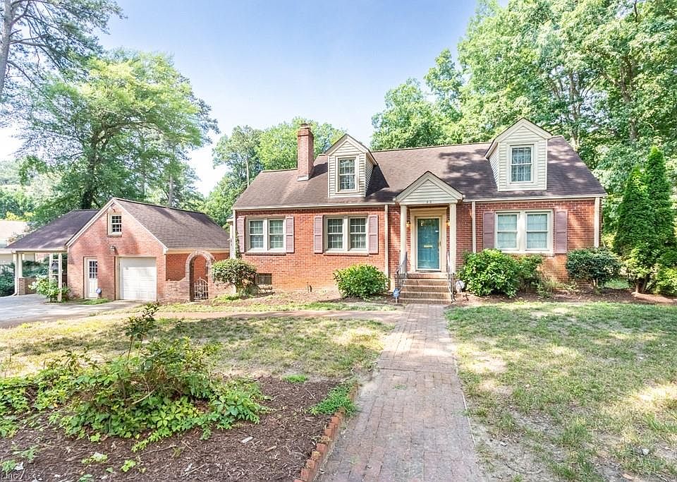 1st image of 23 White Oak Dr