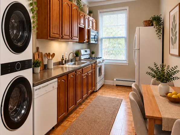 120 Mallory Ave Floor 2, Jersey City, NJ 07304